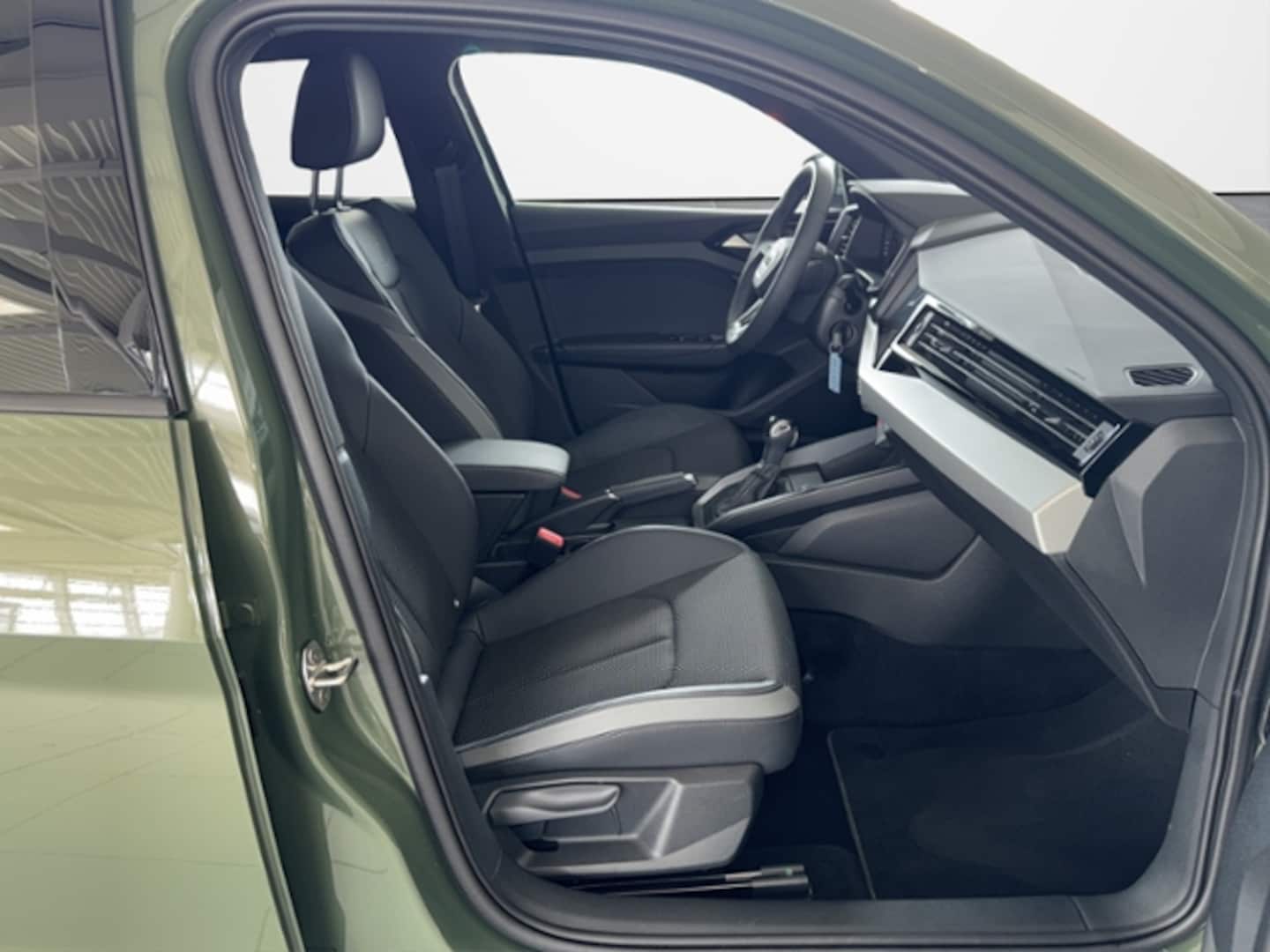 Bild über Audi A1 Sportback S line 25 TFSI S tronic - für weitere Informationen kontaktieren Sie den Audi Partner