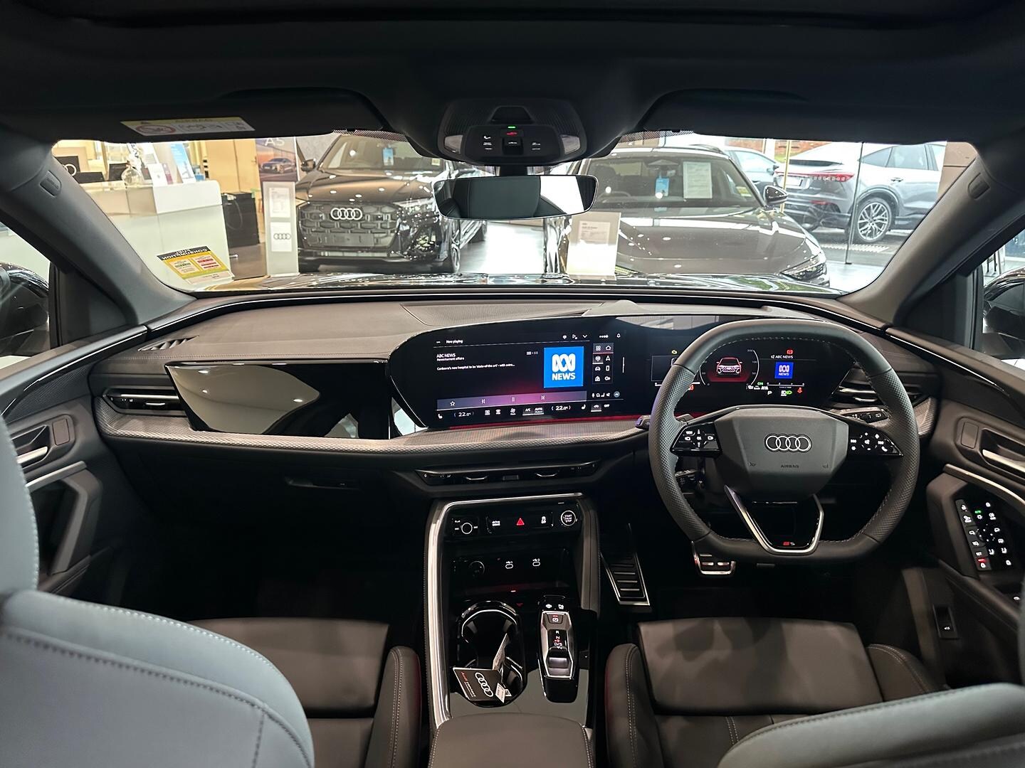 Image about Audi Q5 SUV TDI quattro 150 kW sport