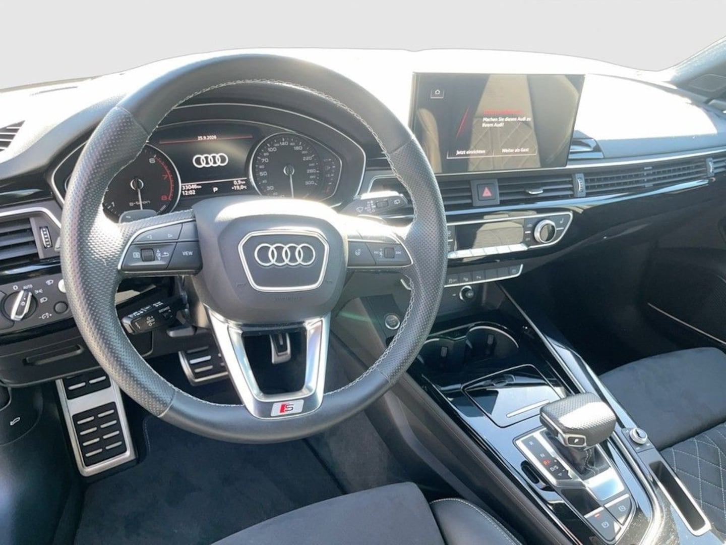 Bild über Audi A4 Avant g-tron S line 40 S tronic - für weitere Informationen kontaktieren Sie den Audi Partner