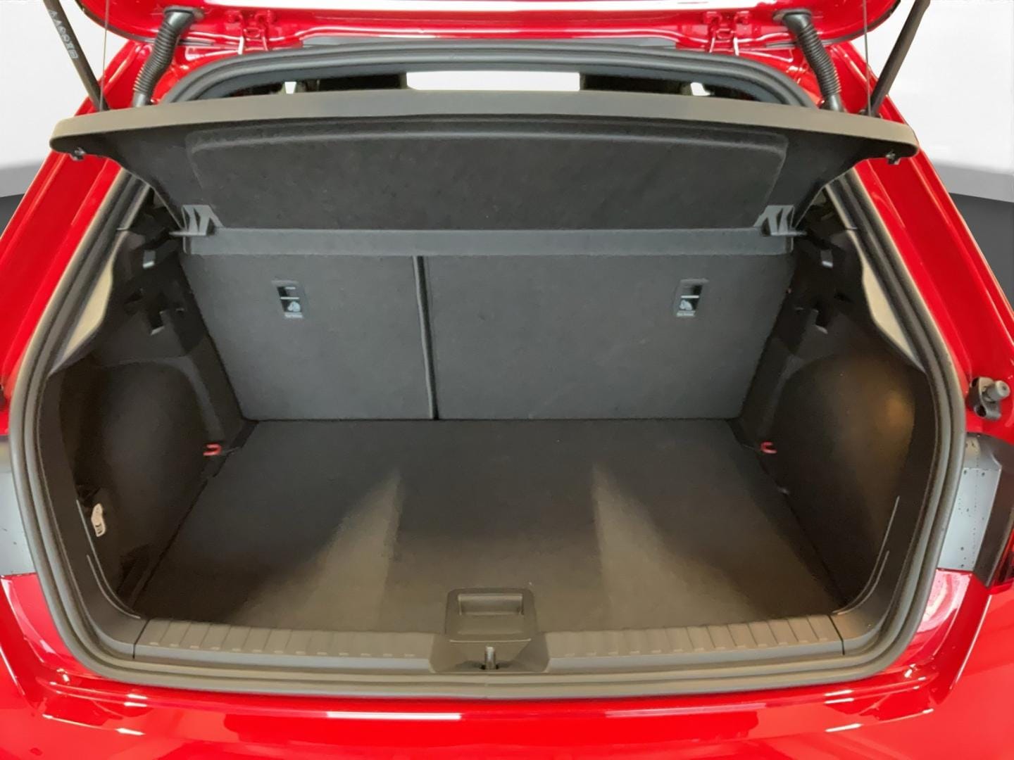 Bild über Audi A1 Sportback S line 30 TFSI S tronic - für weitere Informationen kontaktieren Sie den Audi Partner