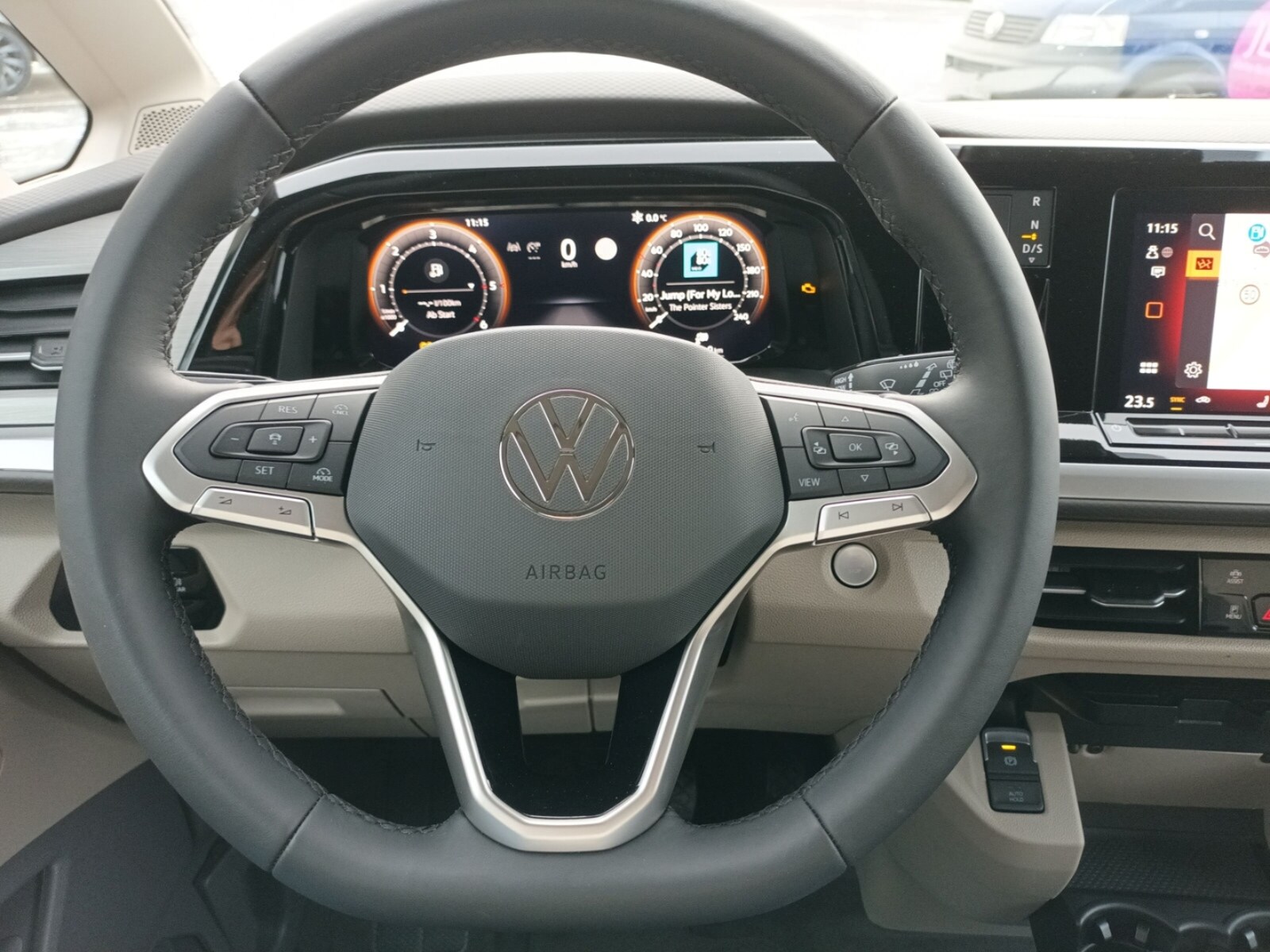 Volkswagen Multivan Langversion – Bild 12