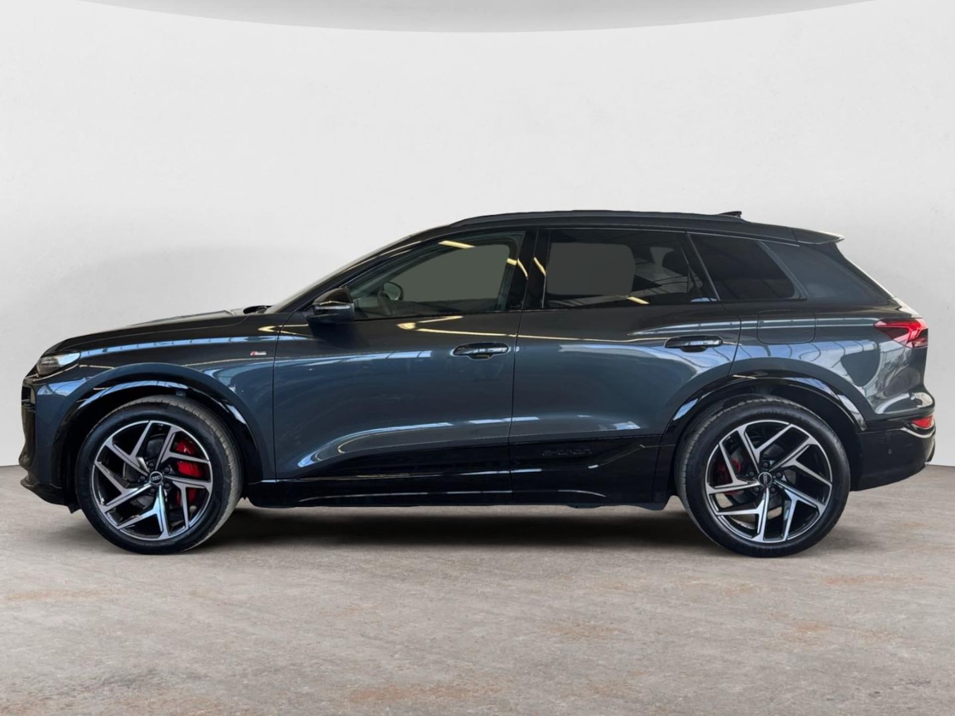 Audi Q6 SUV e-tron