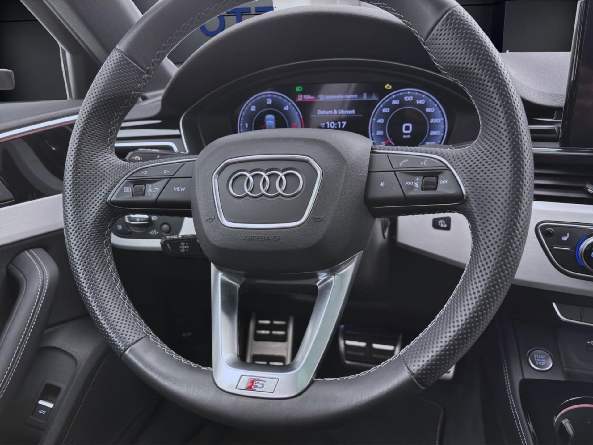 Audi A4 Avant S line