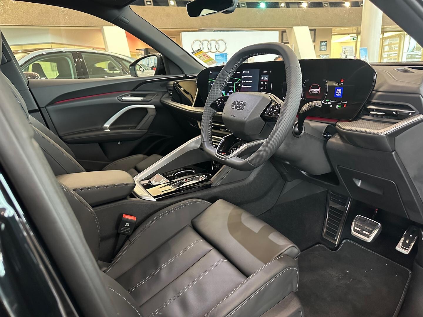 Image about Audi Q5 SUV TDI quattro 150 kW sport