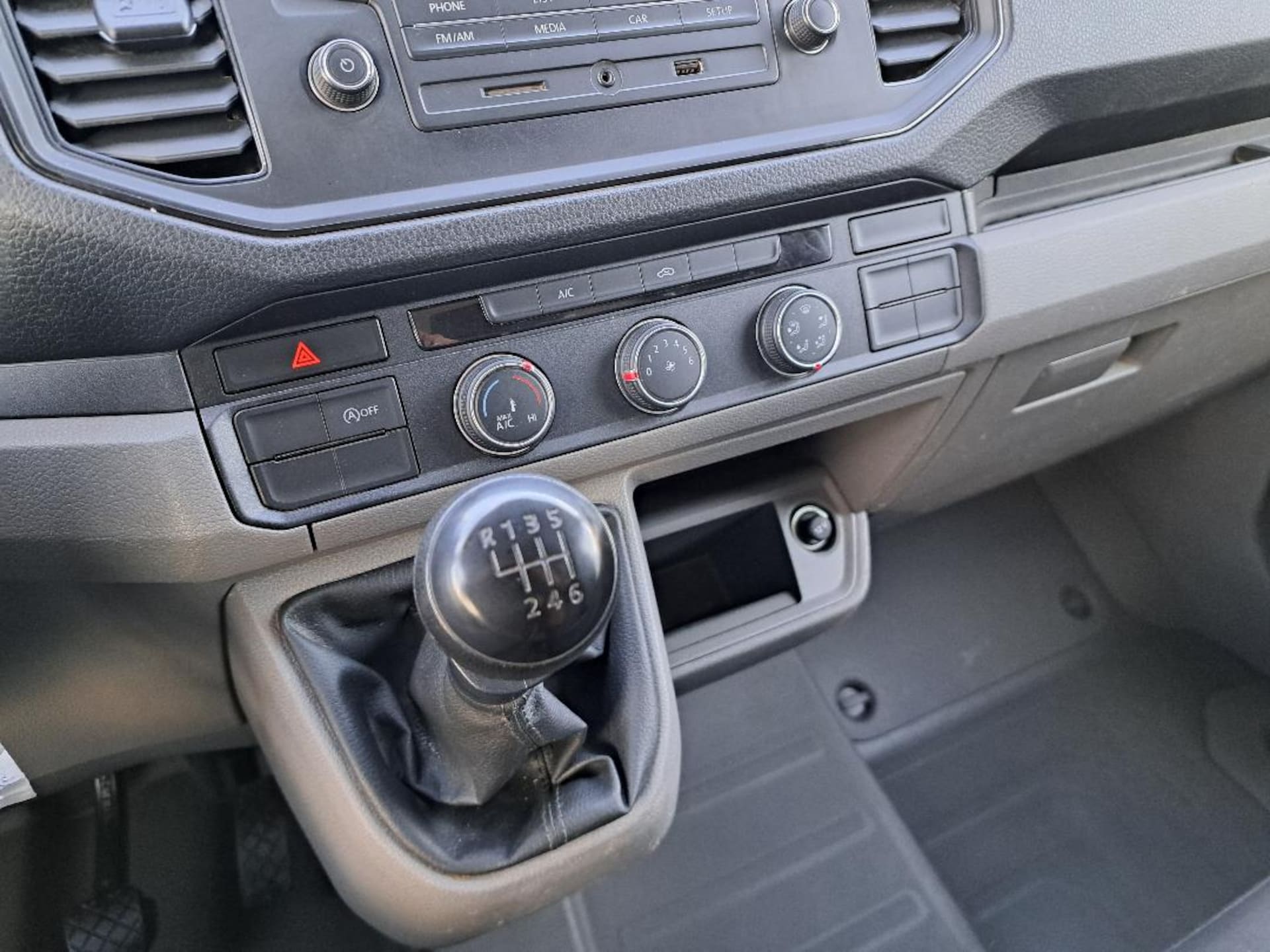 Volkswagen Crafter Einzelkabine mittlerer Radstand