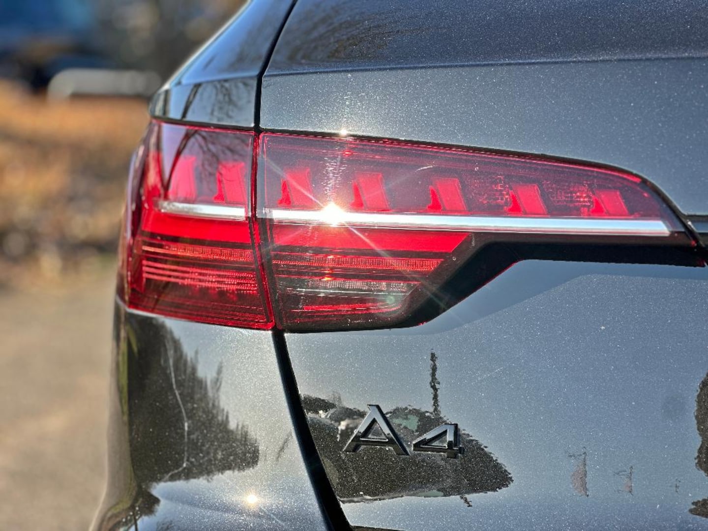 Bild über Audi A4 Avant S line 45 TFSI quattro S tronic - für weitere Informationen kontaktieren Sie den Audi Partner