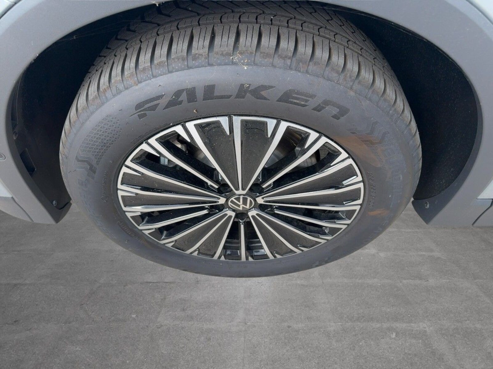 Volkswagen Tiguan – Bild 12