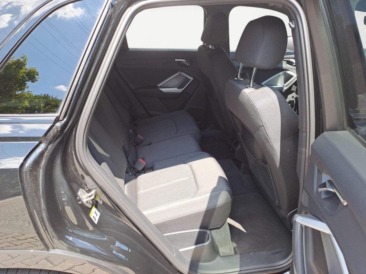 Image about Audi Q3 advanced 35 TDI S tronic
