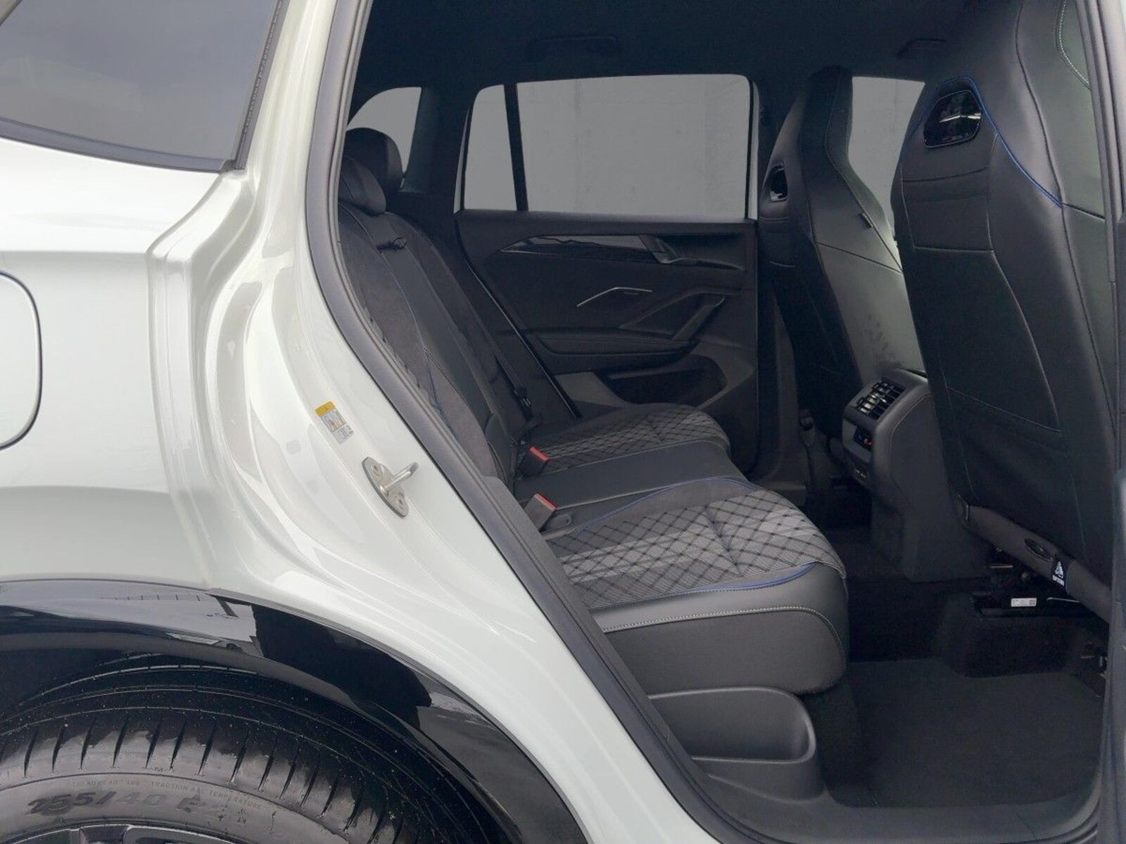 Volkswagen Tiguan – Bild 12