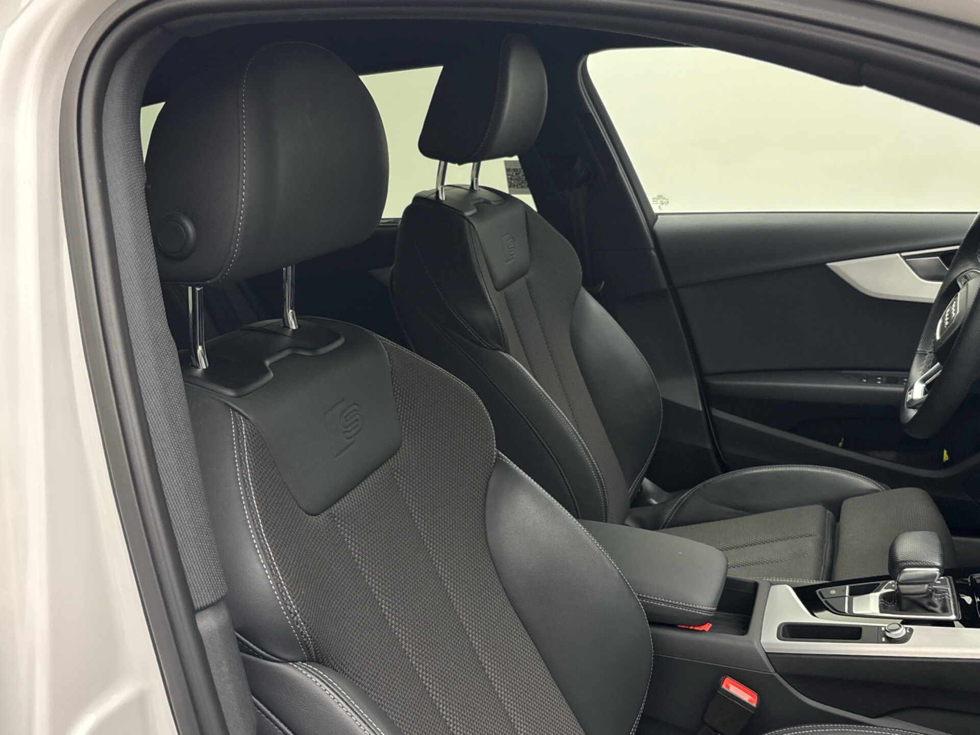 Audi A4 Avant S line