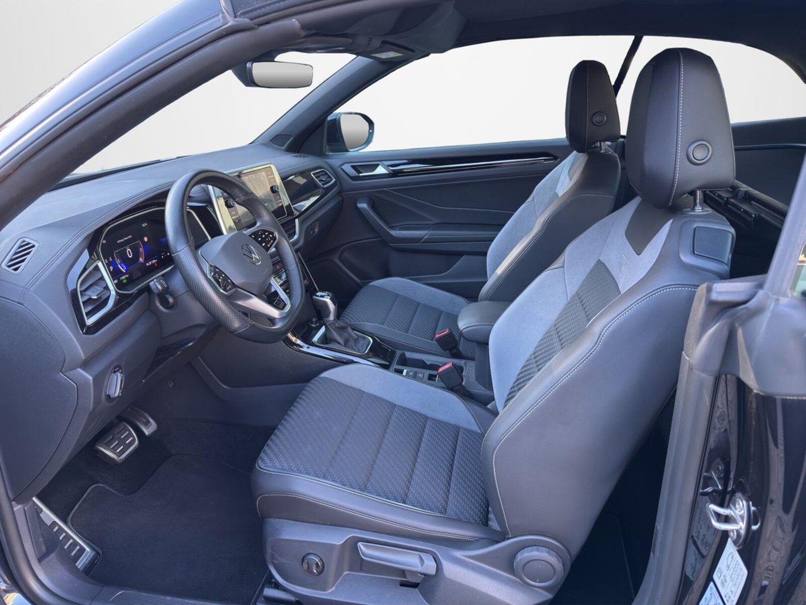 Volkswagen T-Roc Cabriolet – Bild 10