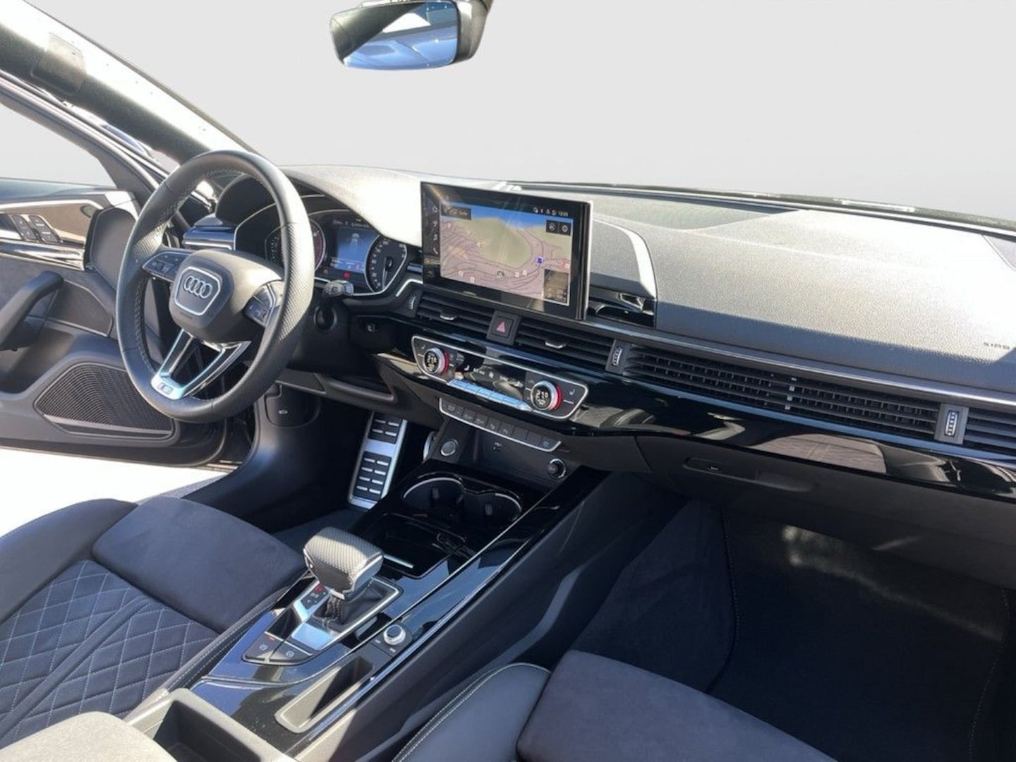 Bild über Audi A4 Avant g-tron S line 40 S tronic - für weitere Informationen kontaktieren Sie den Audi Partner