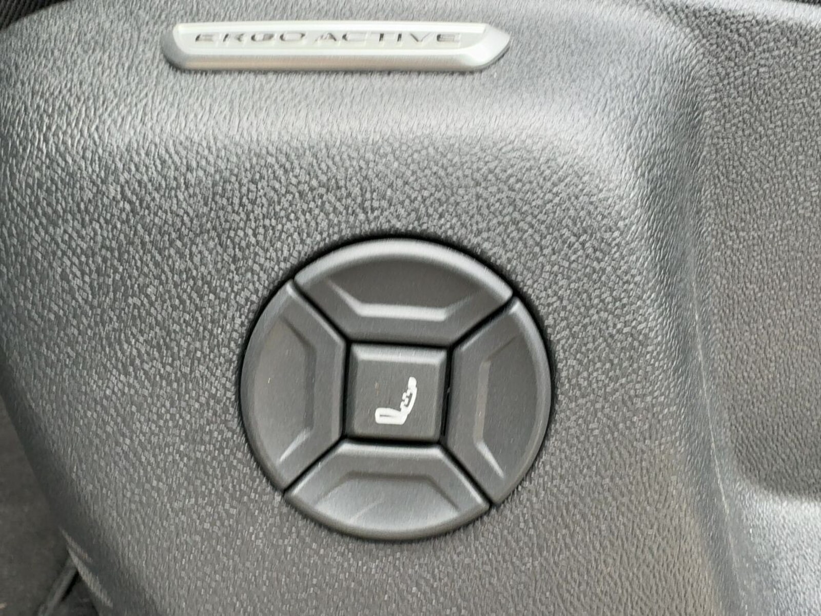 Volkswagen Tiguan – Bild 14