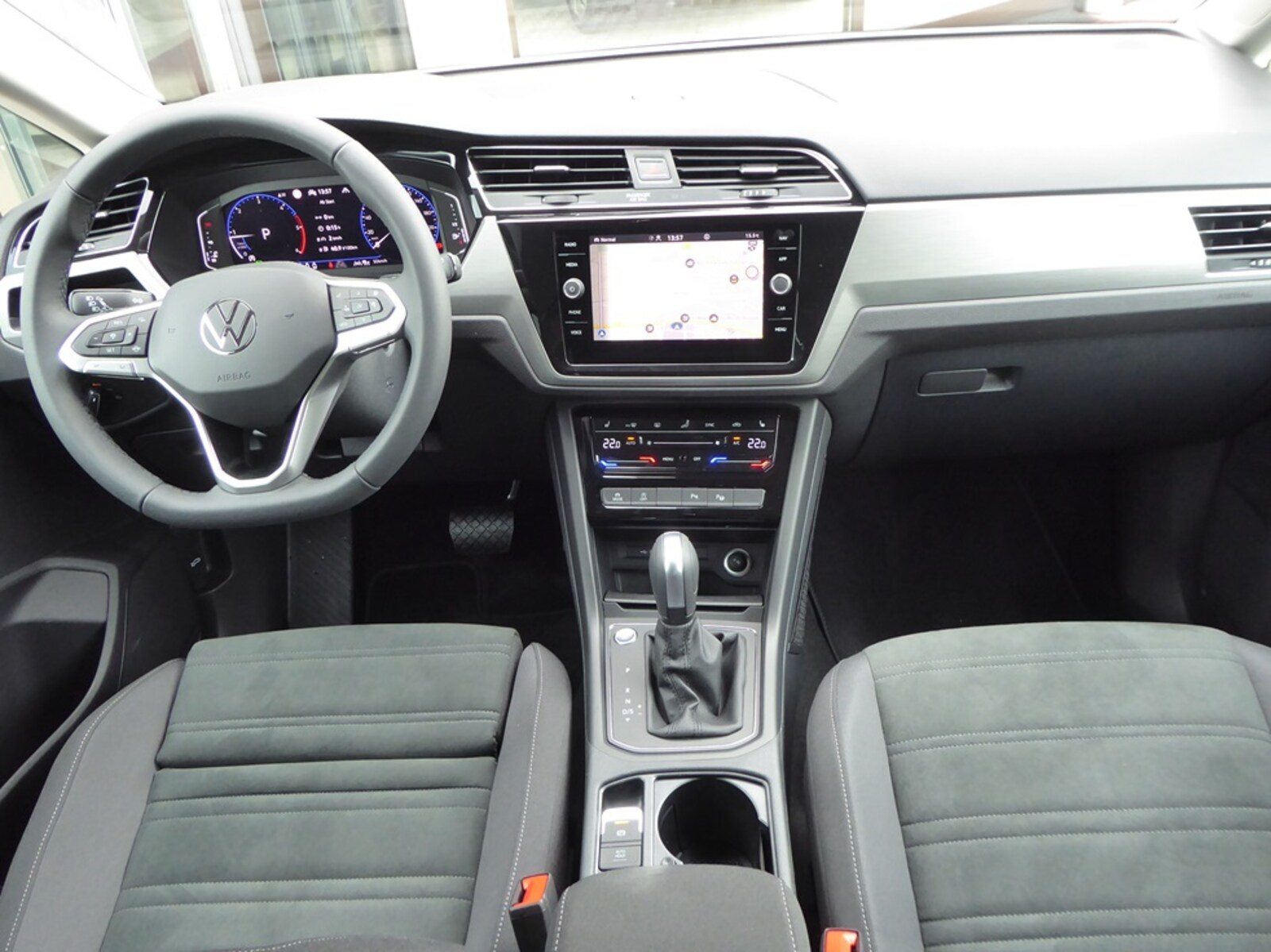 Volkswagen Touran – Bild 7