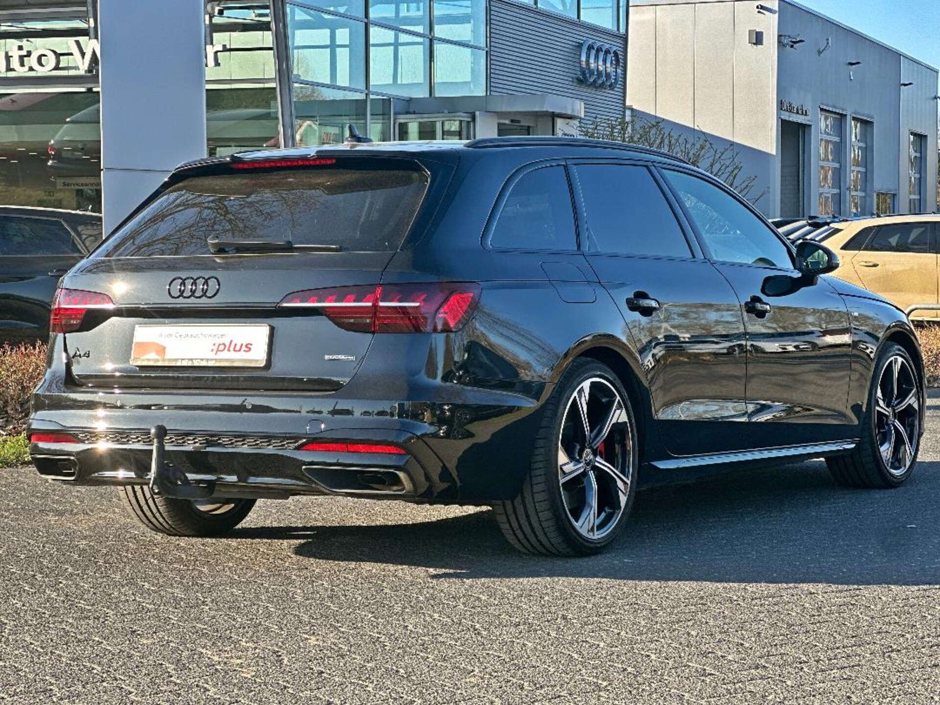 Audi A4 Avant S line
