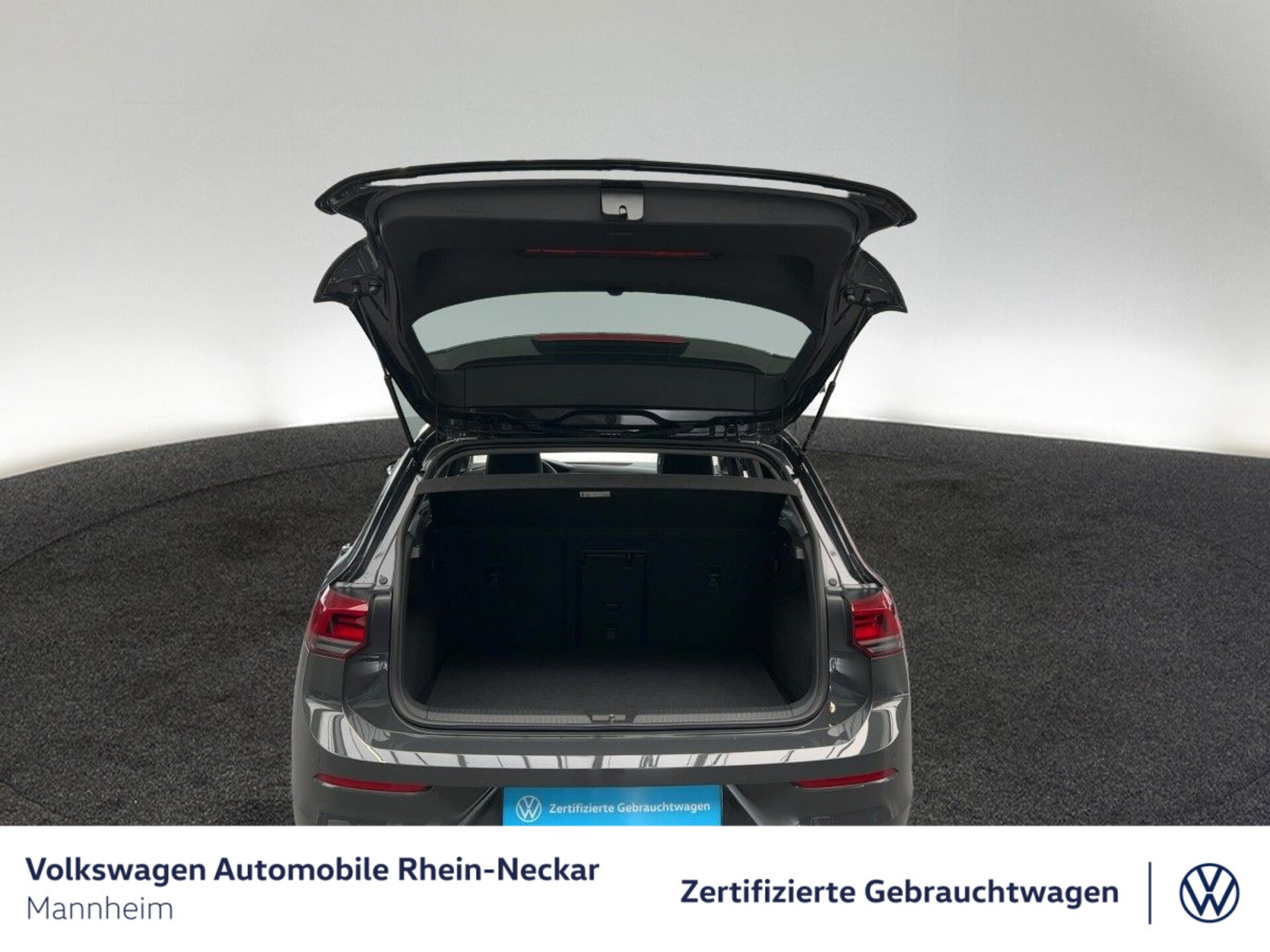 Volkswagen Golf Style