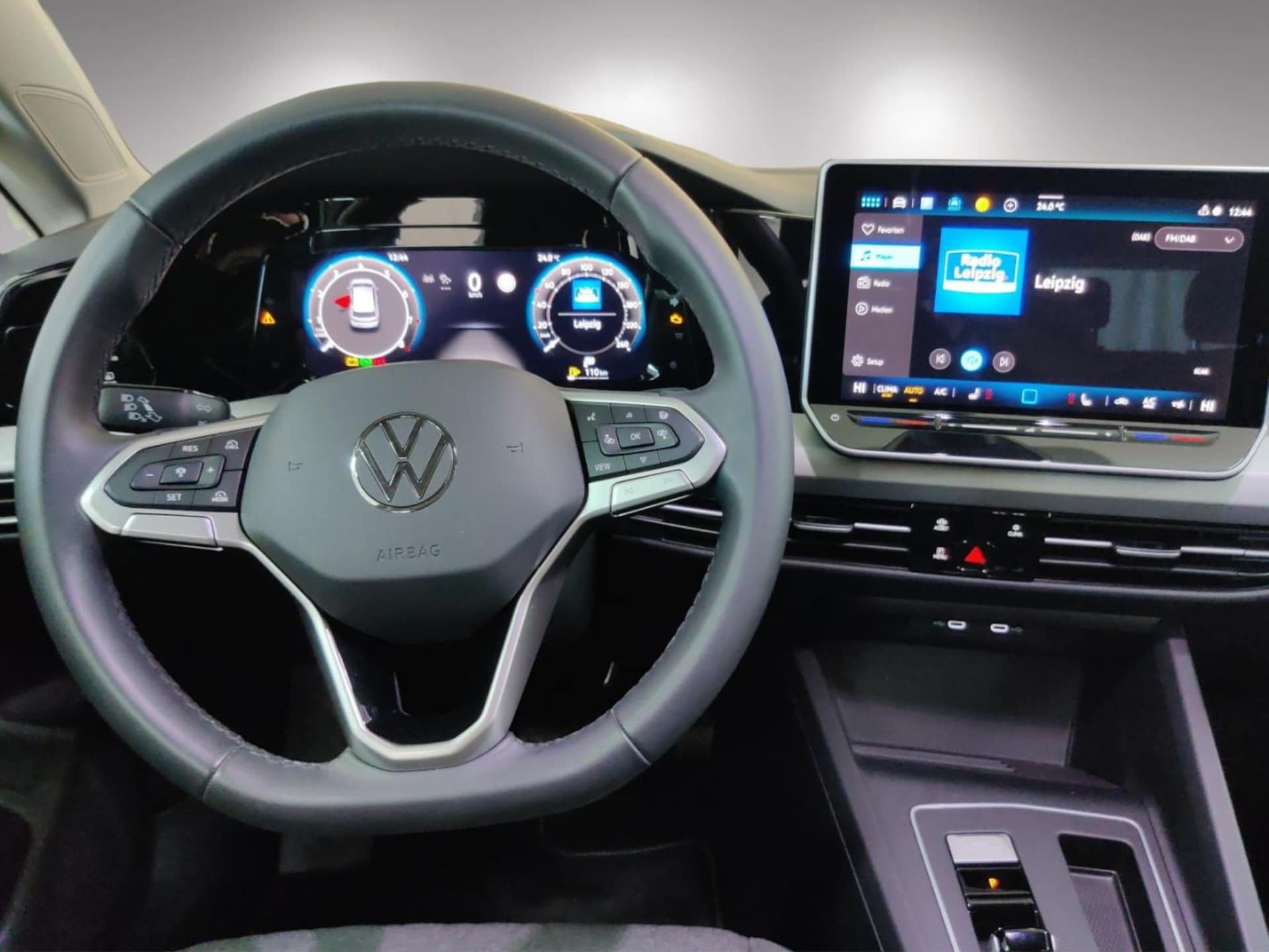 Volkswagen Golf Life