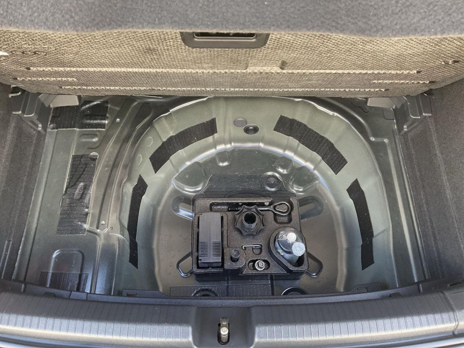 Volkswagen Polo – Bild 17