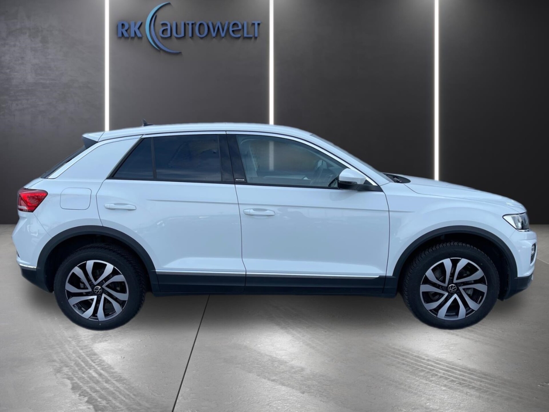 Volkswagen T-Roc Active