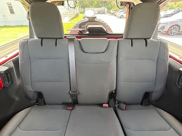 2024 Jeep Wrangler 4-Door Rubicon - Photo 13
