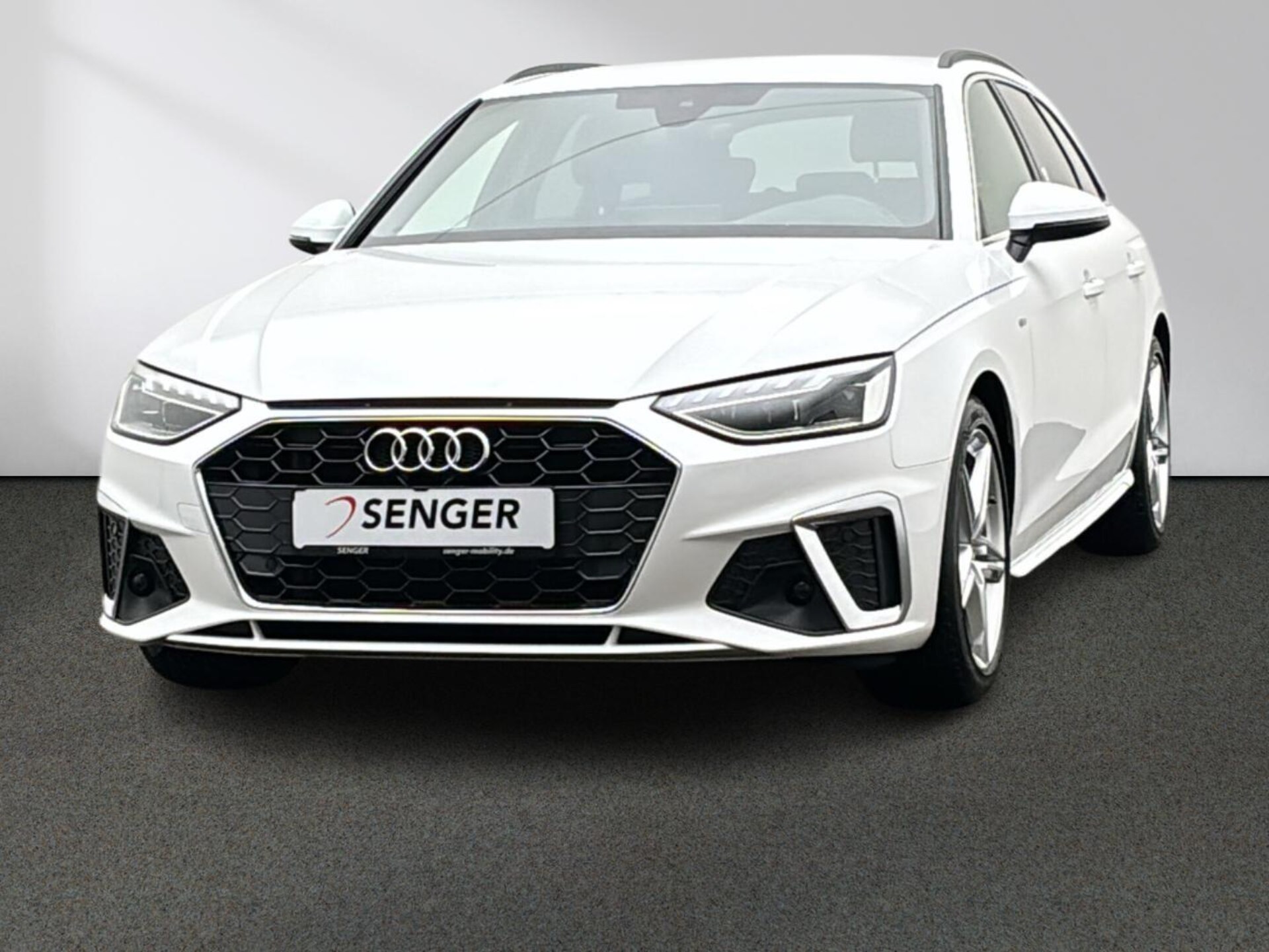 Audi A4 Avant S line