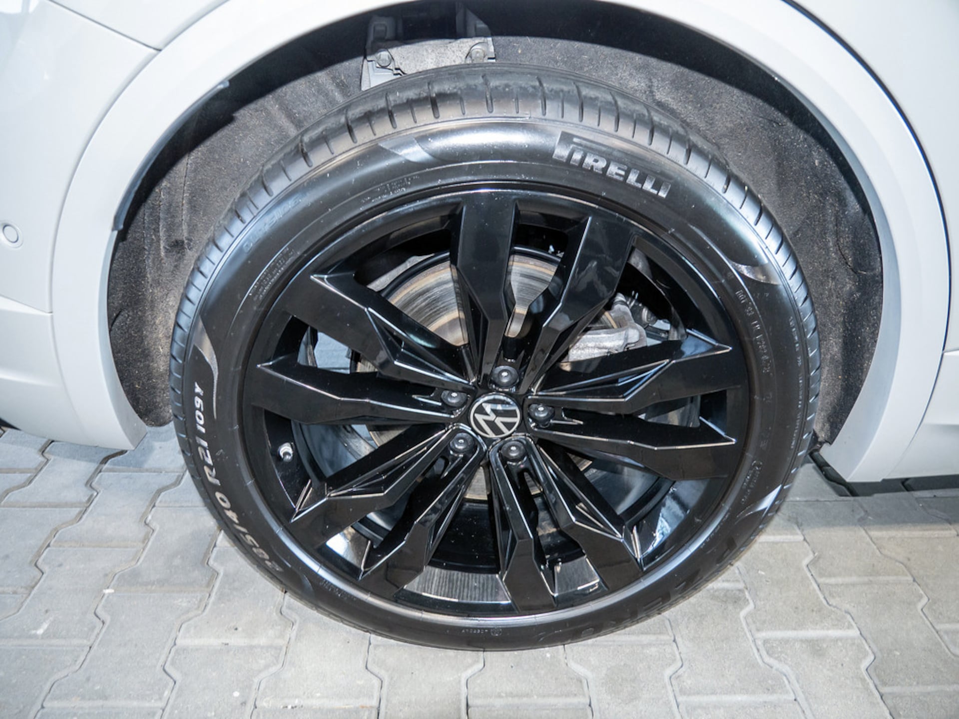 Volkswagen Touareg R
