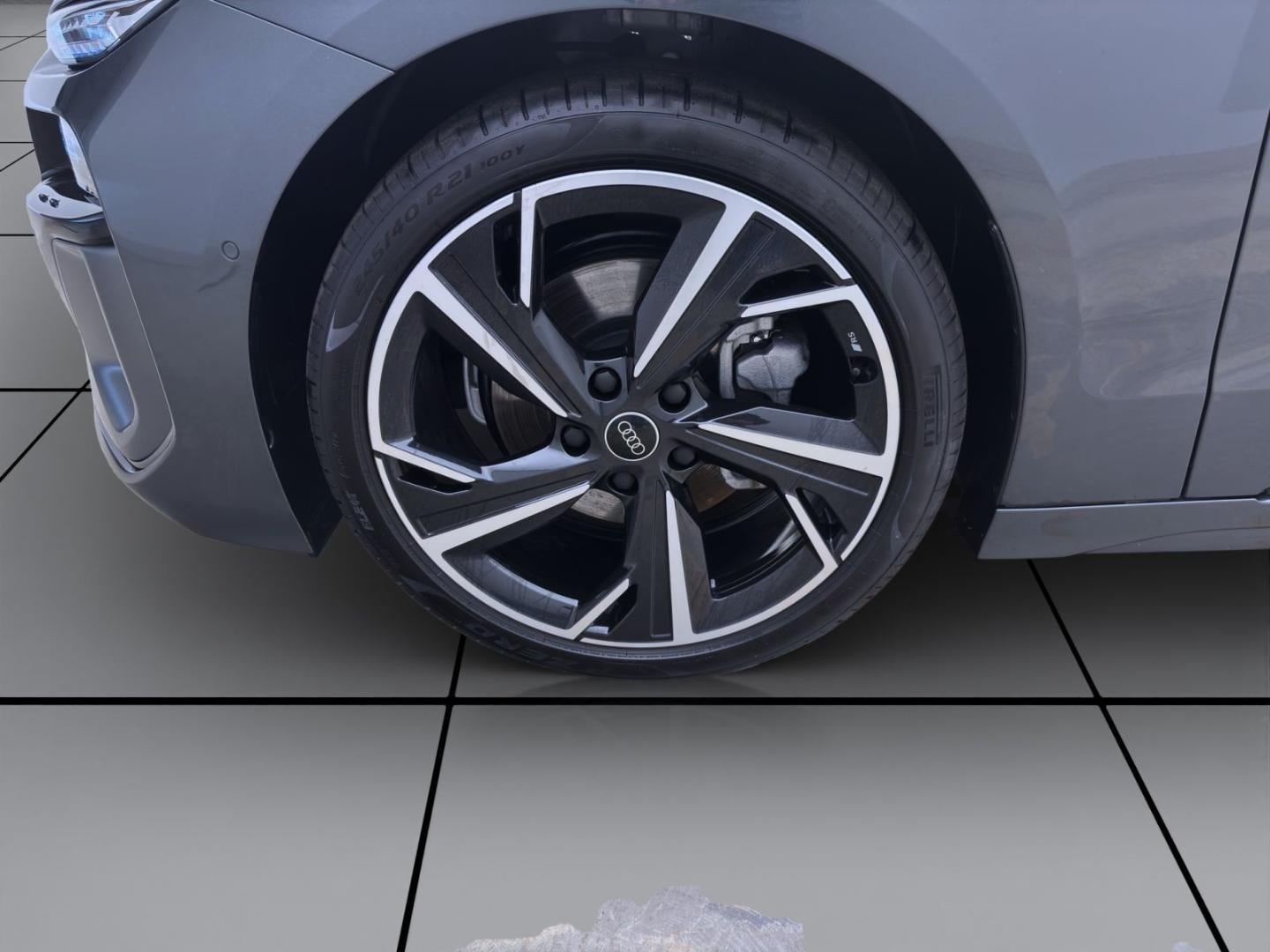 Bild über Audi A6 Avant e-tron e-tron - für weitere Informationen kontaktieren Sie den Audi Partner