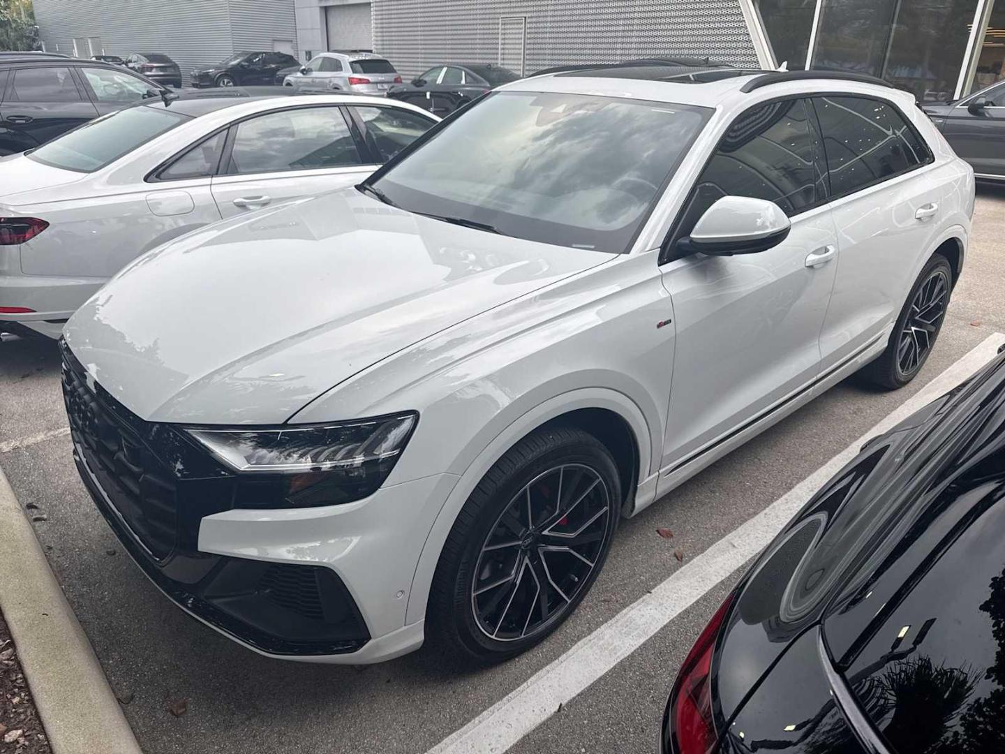 2023 Audi Q8 55 Premium Plus Tiptonic quattro's photo