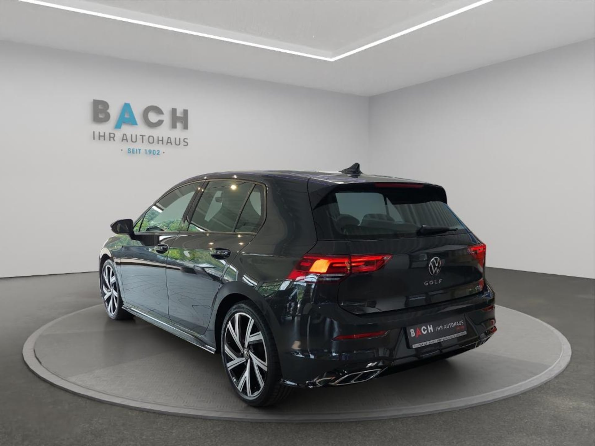 Volkswagen Golf R-Line