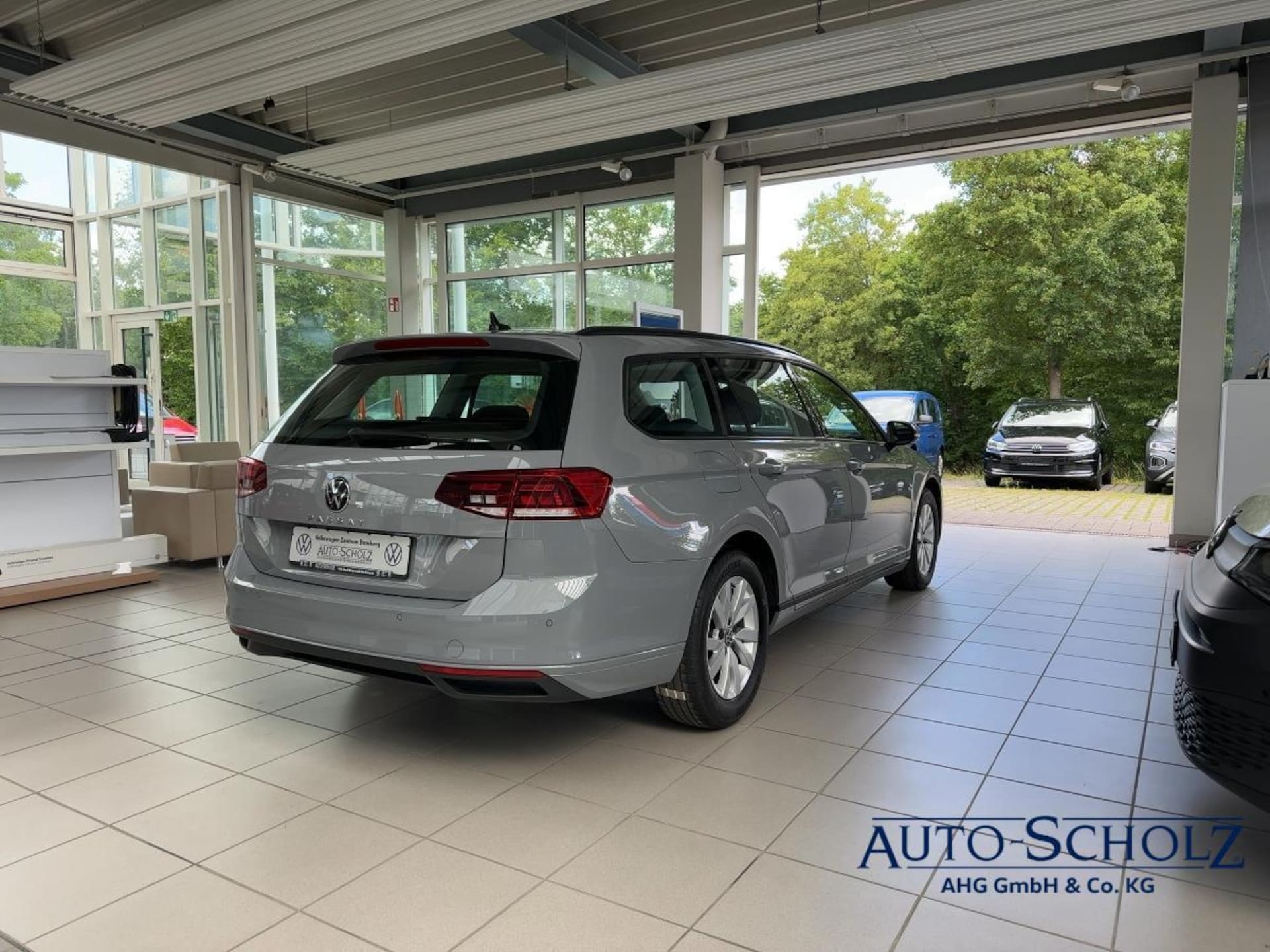 Volkswagen Passat Variant Basis-Modell