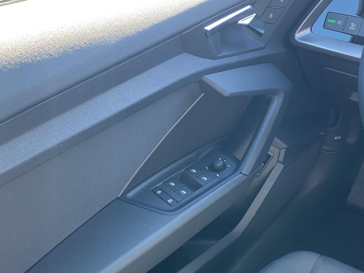 Bild über Audi A3 Sportback advanced 35 TDI S tronic - für weitere Informationen kontaktieren Sie den Audi Partner