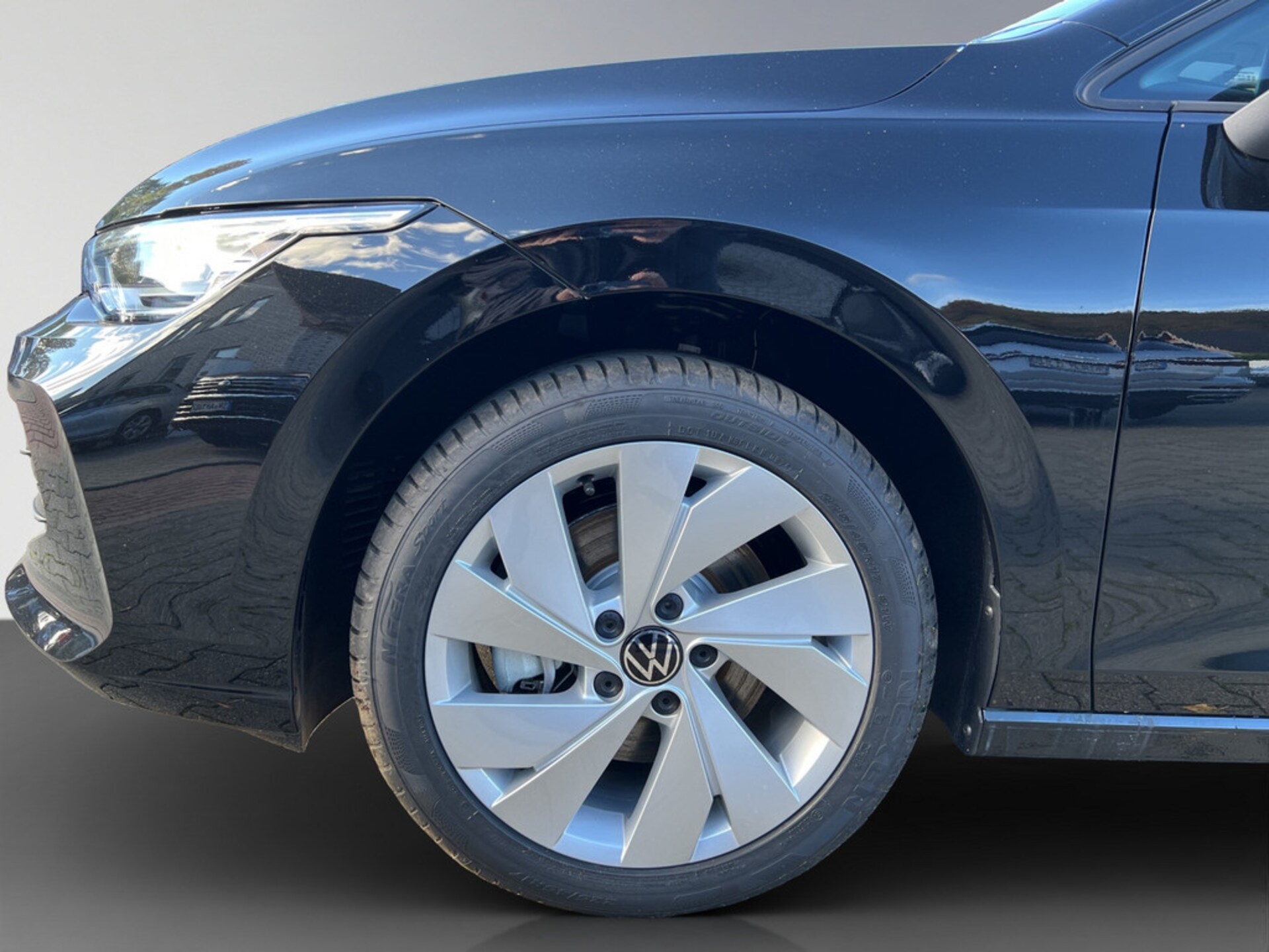 Volkswagen Golf Variant Life