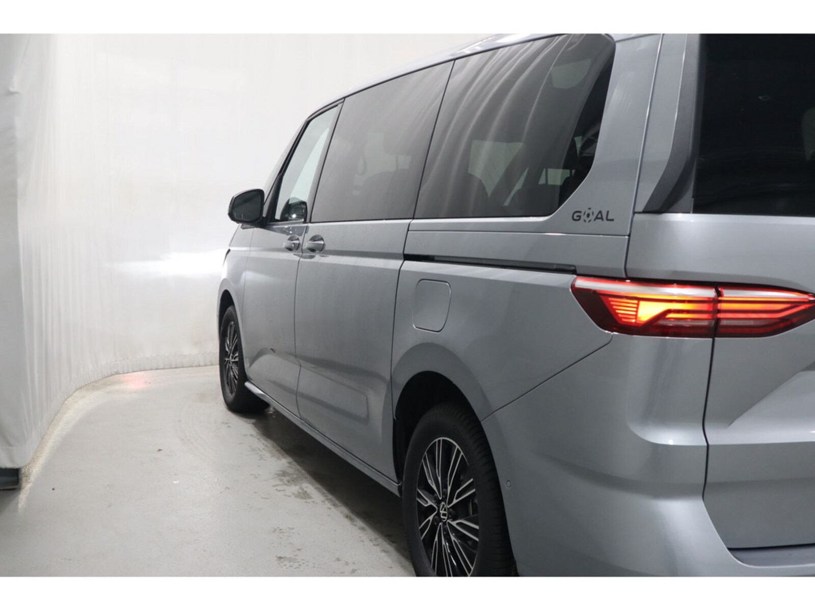 Volkswagen Multivan Langversion – Bild 13