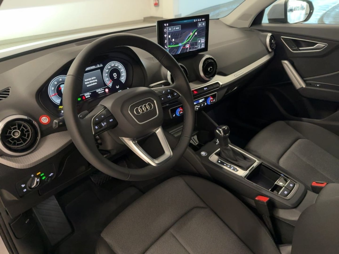 Bild über Audi Q2 advanced 35 TFSI S tronic - für weitere Informationen kontaktieren Sie den Audi Partner