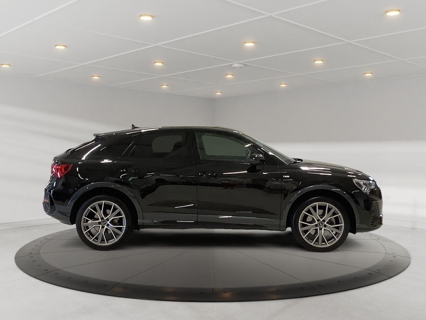 Bild über Audi Q3 Sportback S line 40 TFSI quattro S tronic - für weitere Informationen kontaktieren Sie den Audi Partner