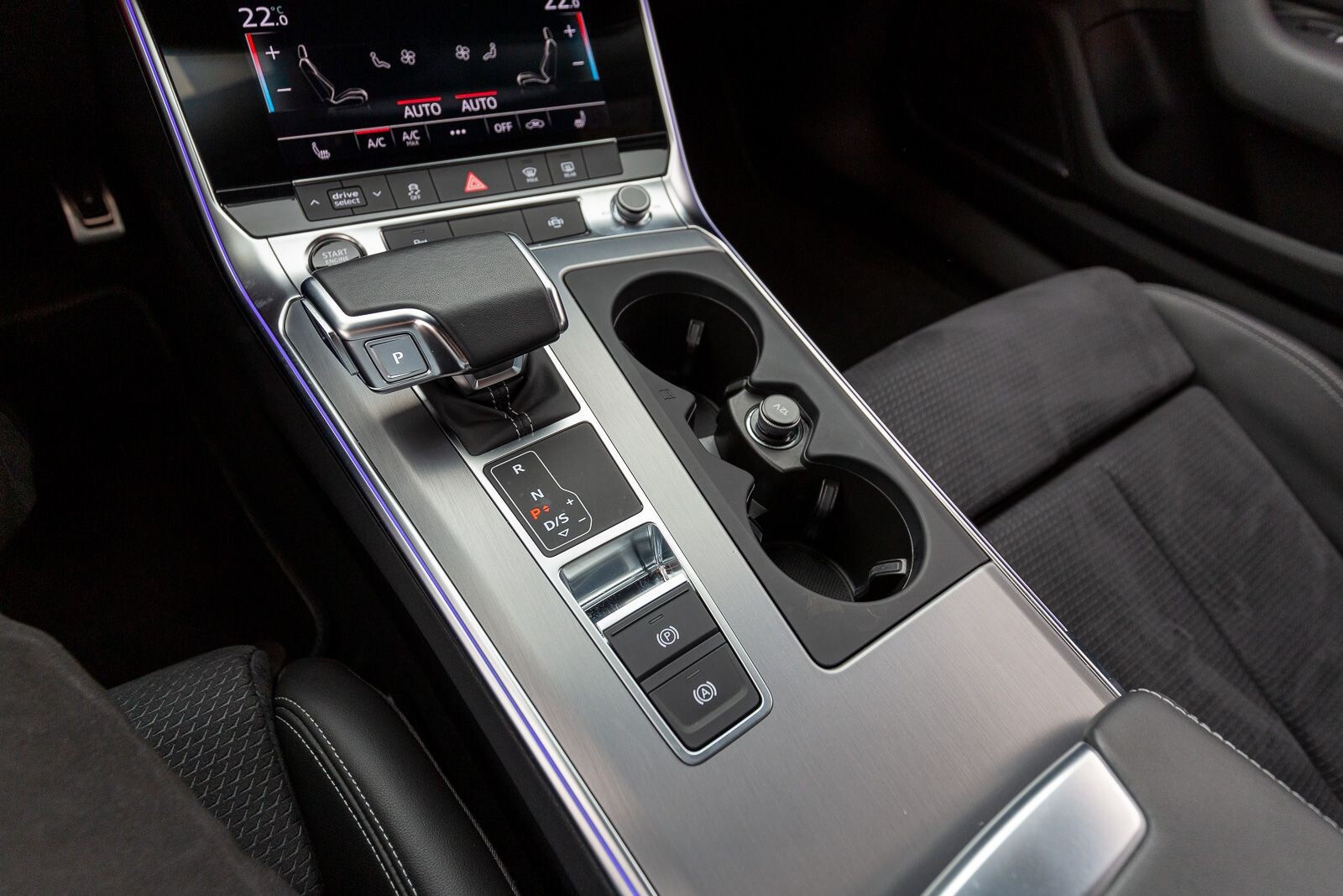 Image about Audi A6 Avant 40 TDI quattro S tronic