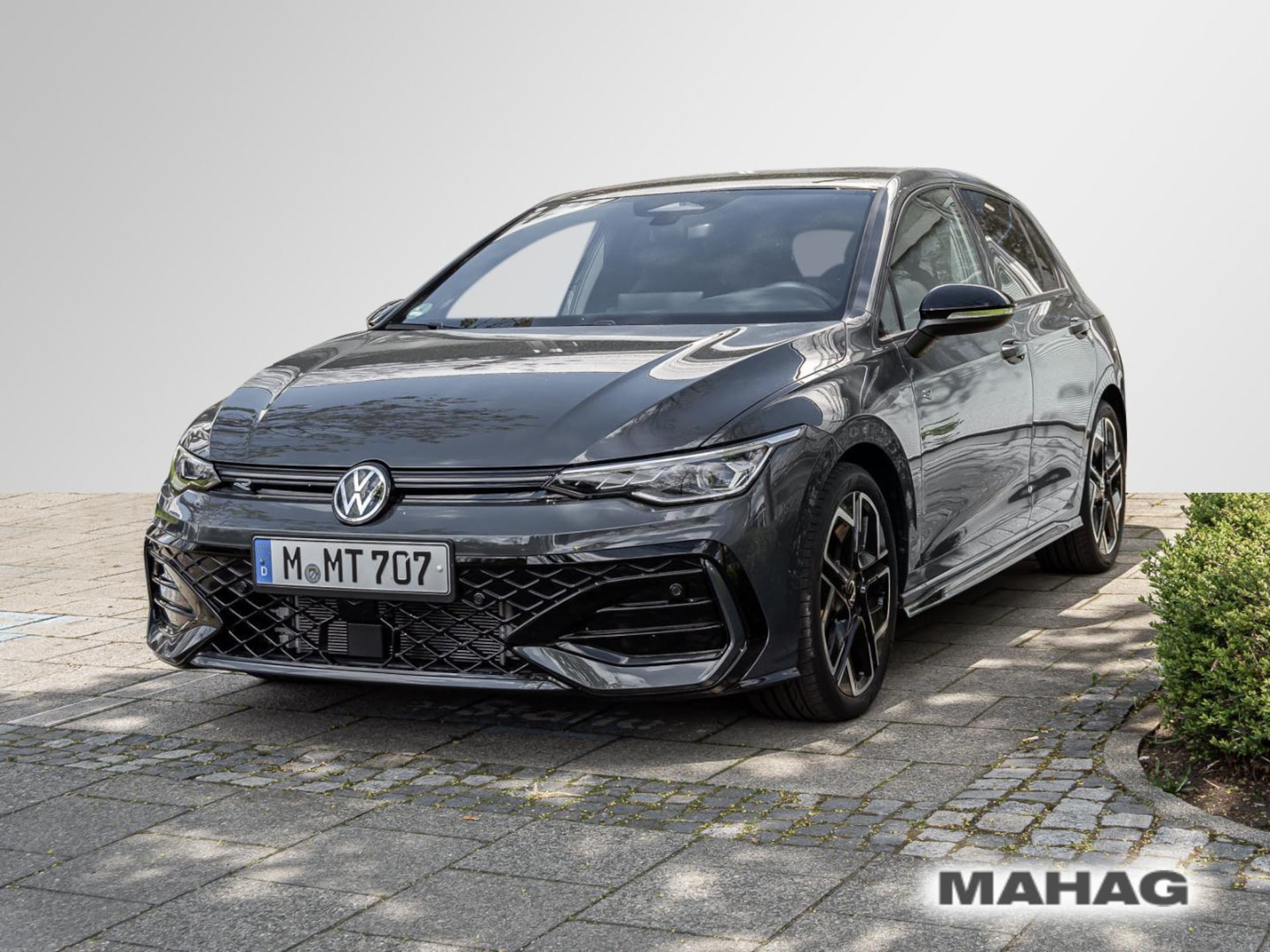 Volkswagen Golf R-Line