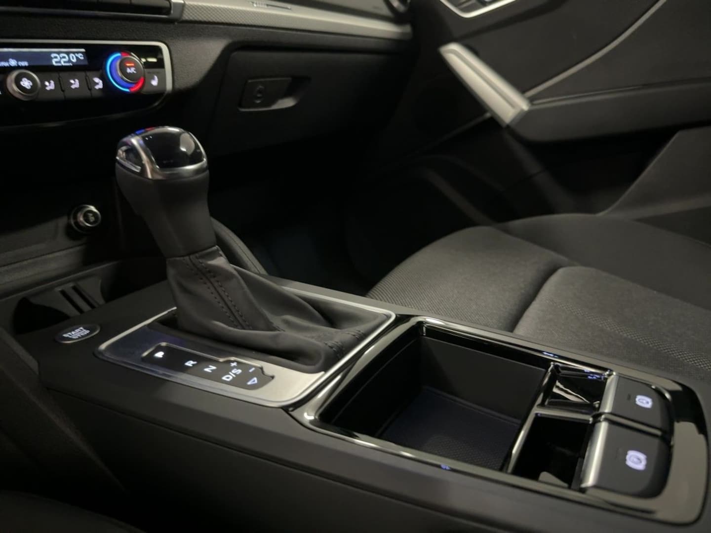 Bild über Audi Q2 advanced 35 TFSI S tronic - für weitere Informationen kontaktieren Sie den Audi Partner