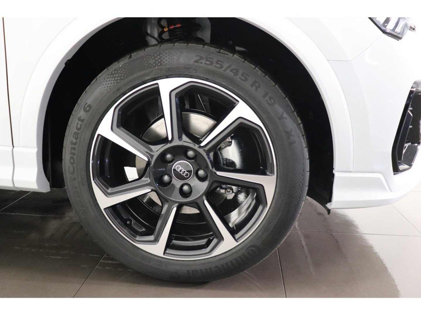 Bild über Audi Q3 TFSI 110 kW S tronic - für weitere Informationen kontaktieren Sie den Audi Partner