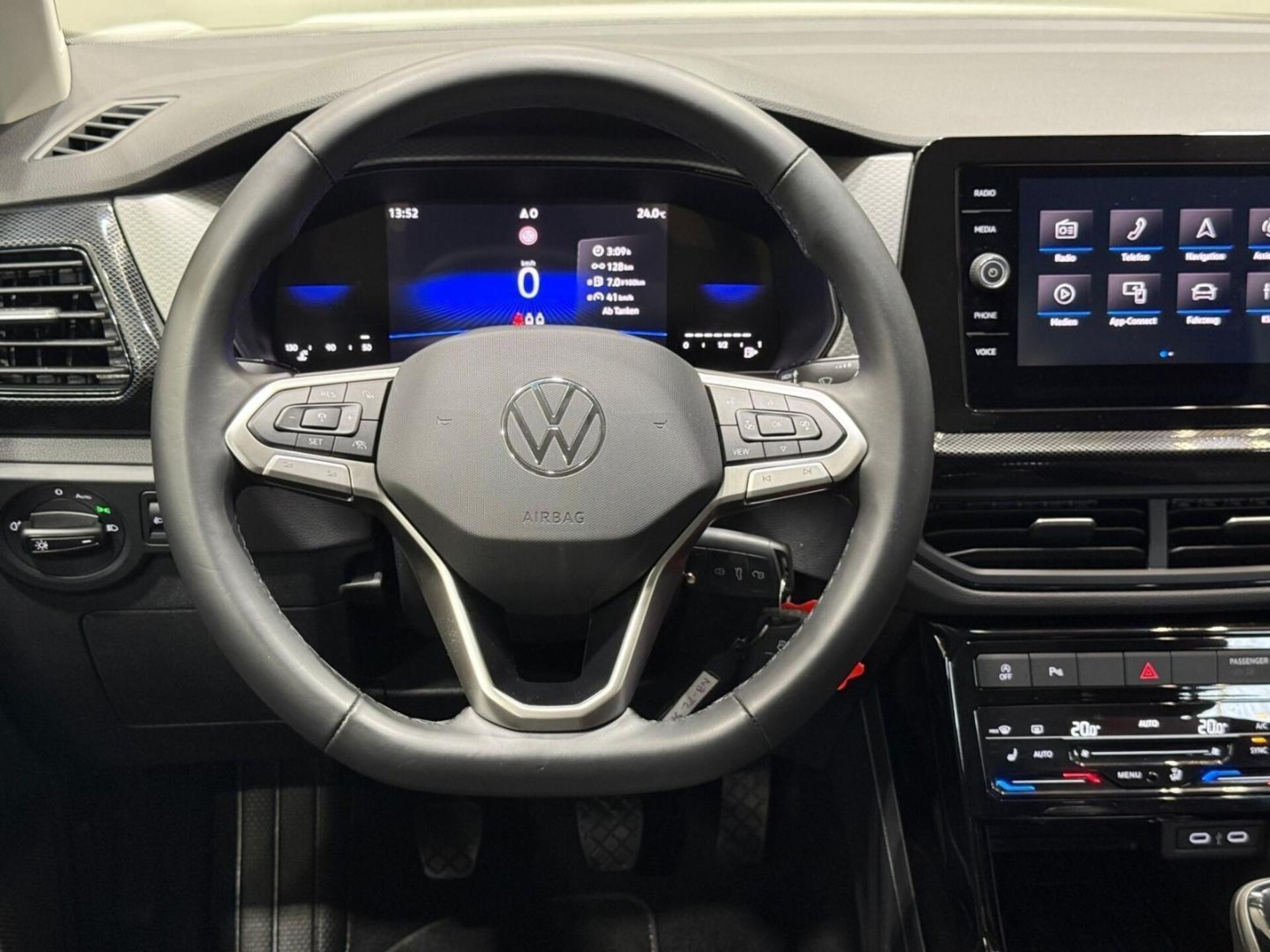 Volkswagen T-Cross Life