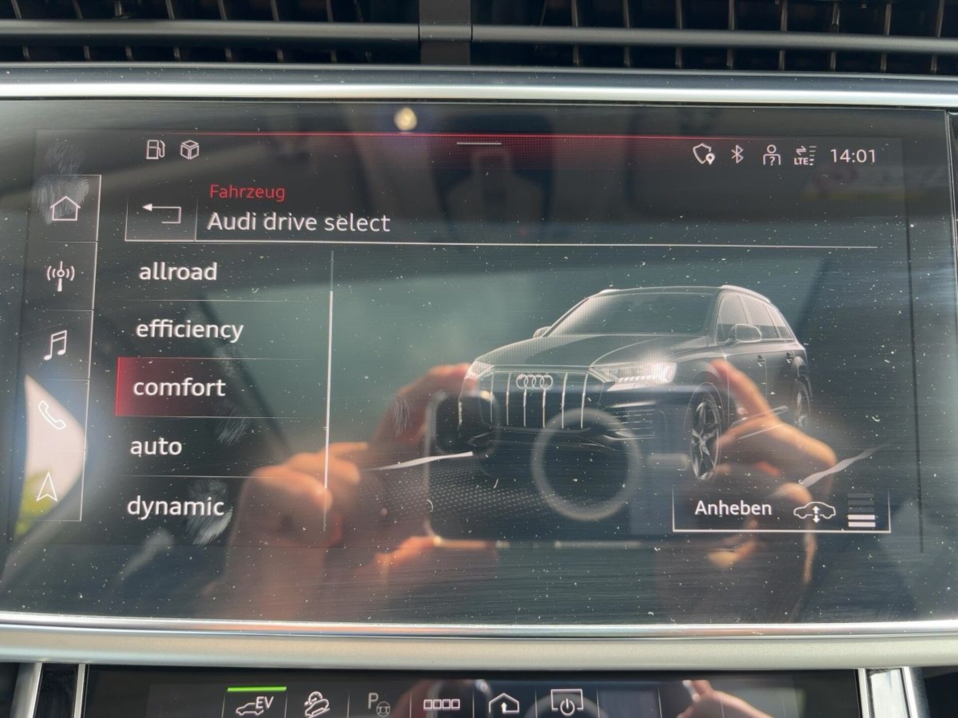 Audi Q7 SUV TFSI e S line