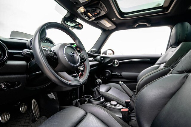 2019 MINI