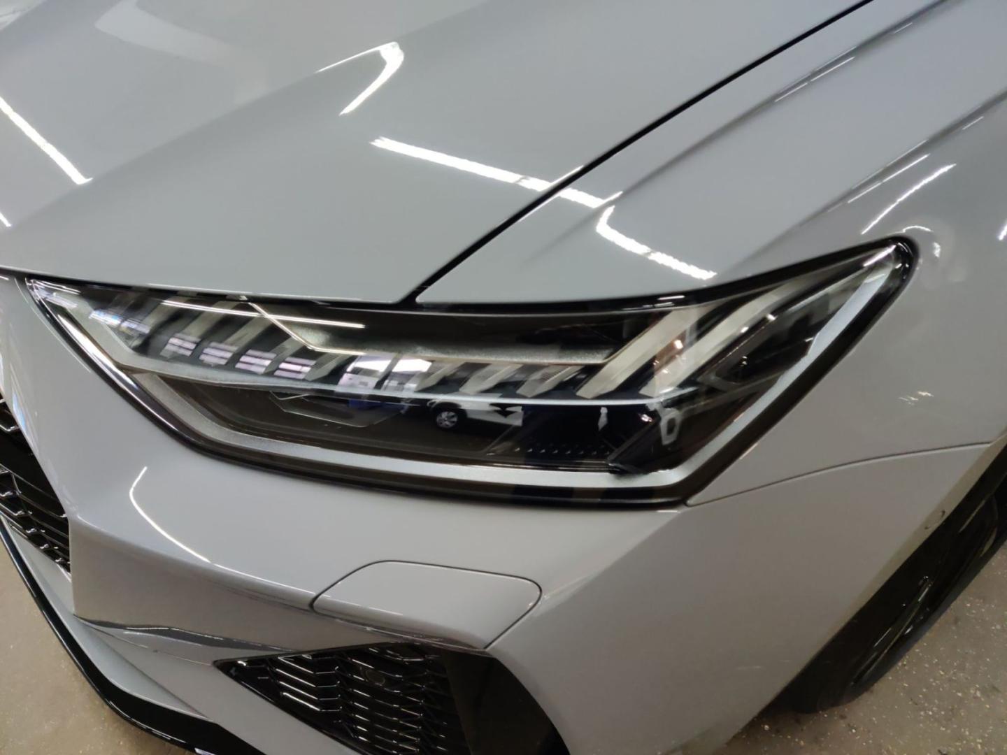 Image about Audi RS 6 Avant performance quattro tiptronic