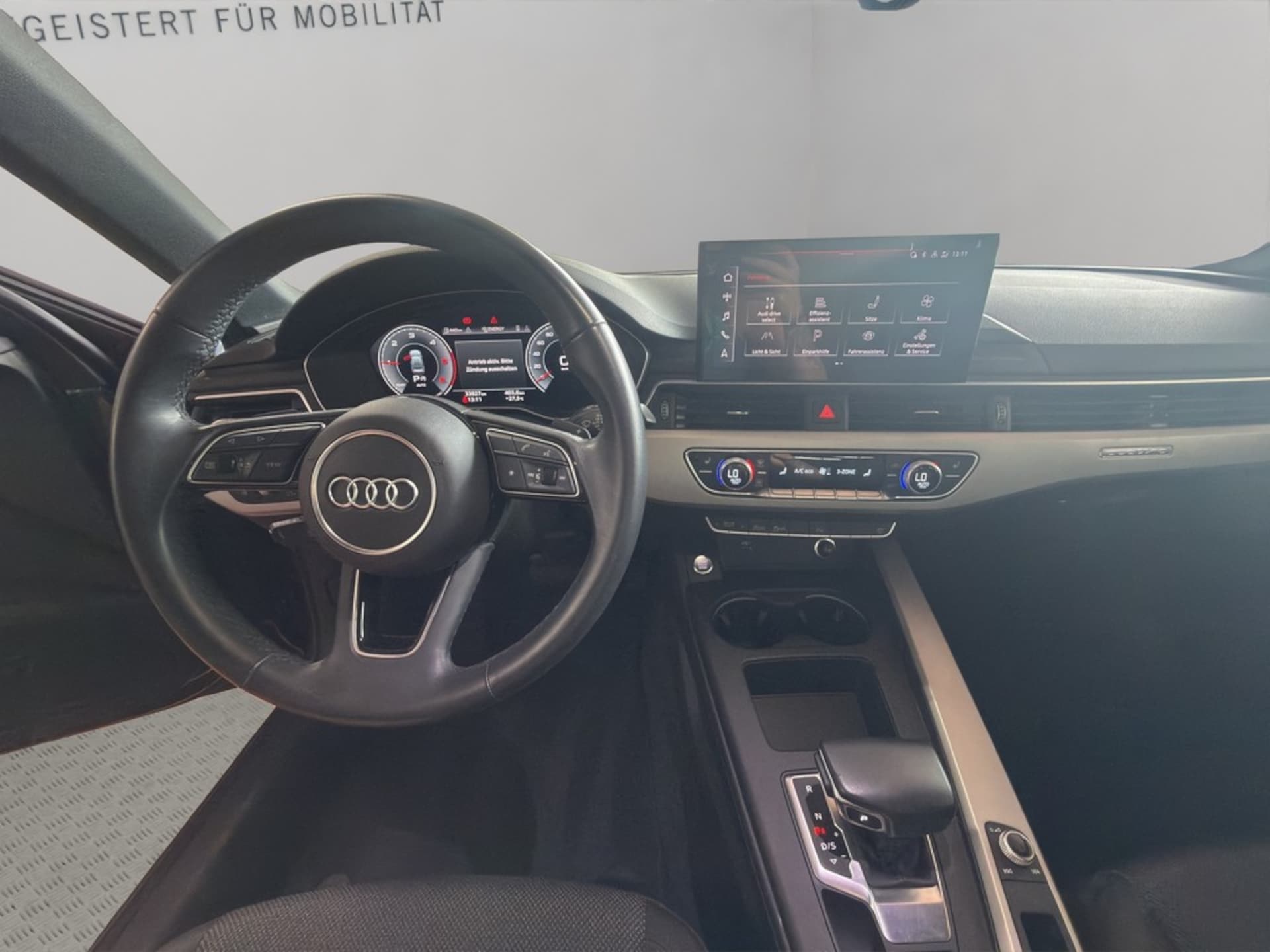 Audi A4 Limousine Advanced