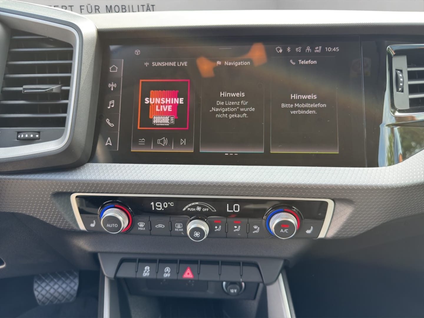 Bild über Audi A1 Sportback S line 25 TFSI S tronic - für weitere Informationen kontaktieren Sie den Audi Partner