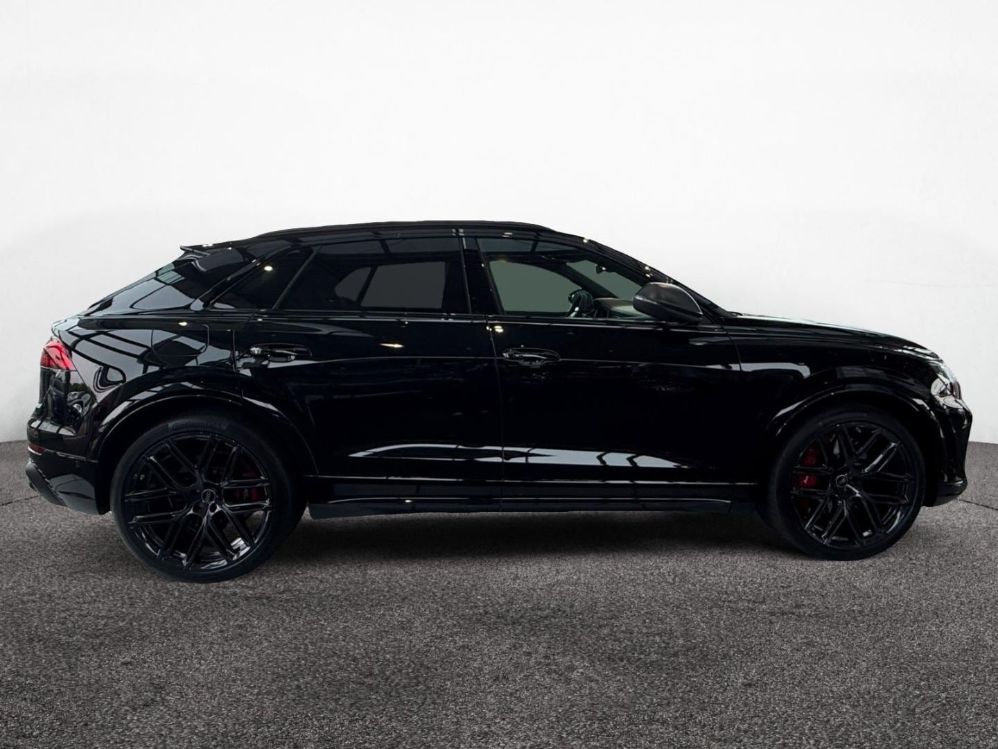 Bild über Audi RS Q8 SUV TFSI quattro 471 kW tiptronic - für weitere Informationen kontaktieren Sie den Audi Partner