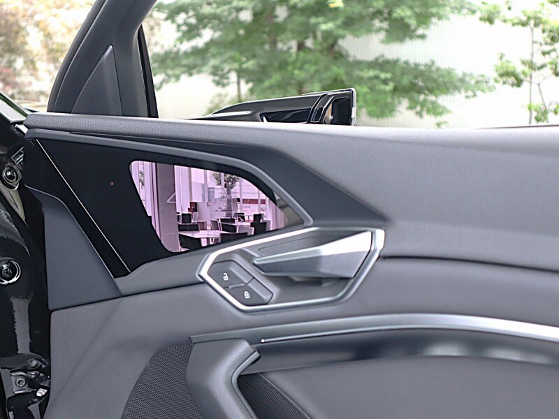 Image about Audi e-tron 50 quattro Advanced 230,00 kW