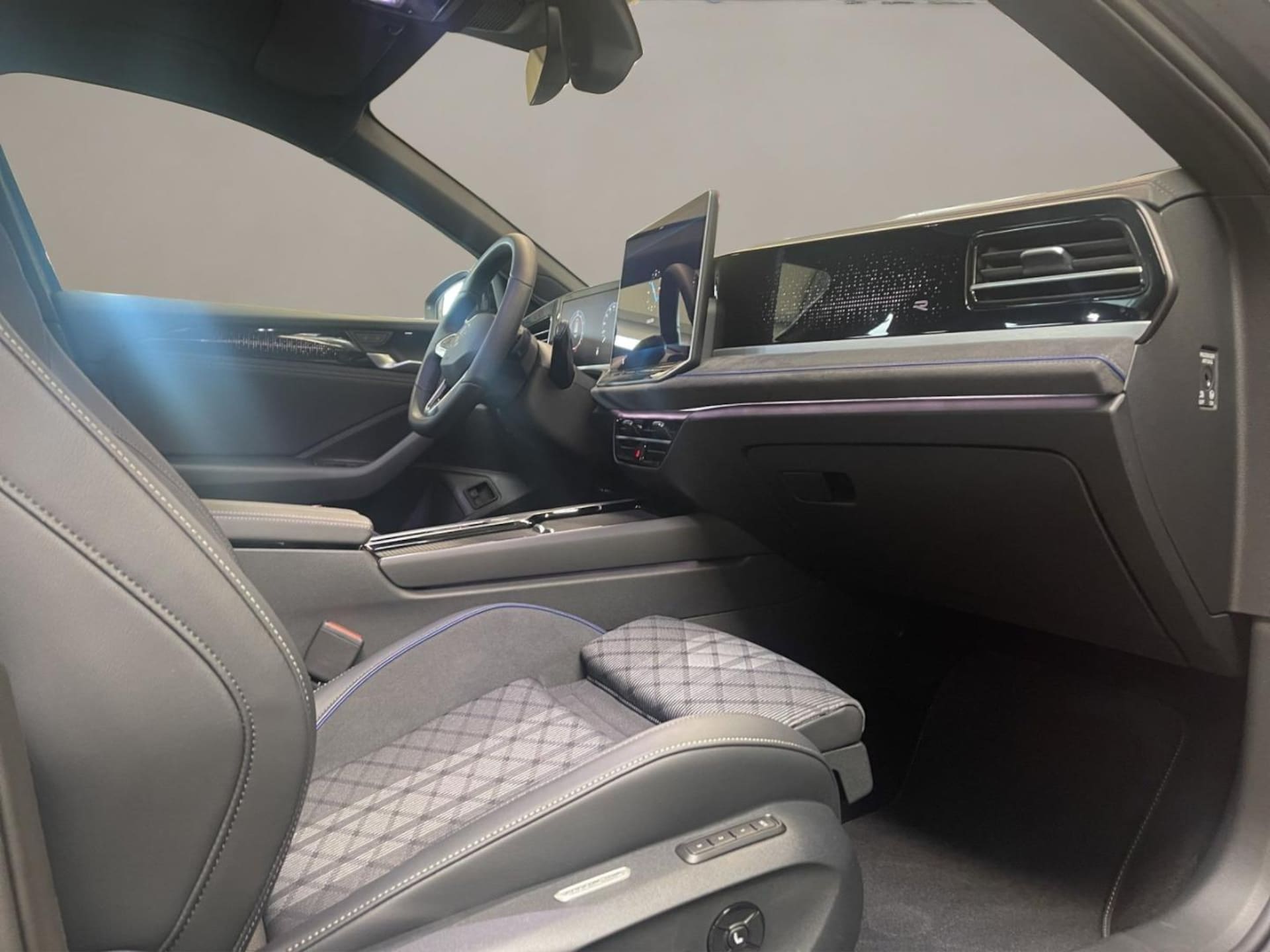 Volkswagen Passat R-Line