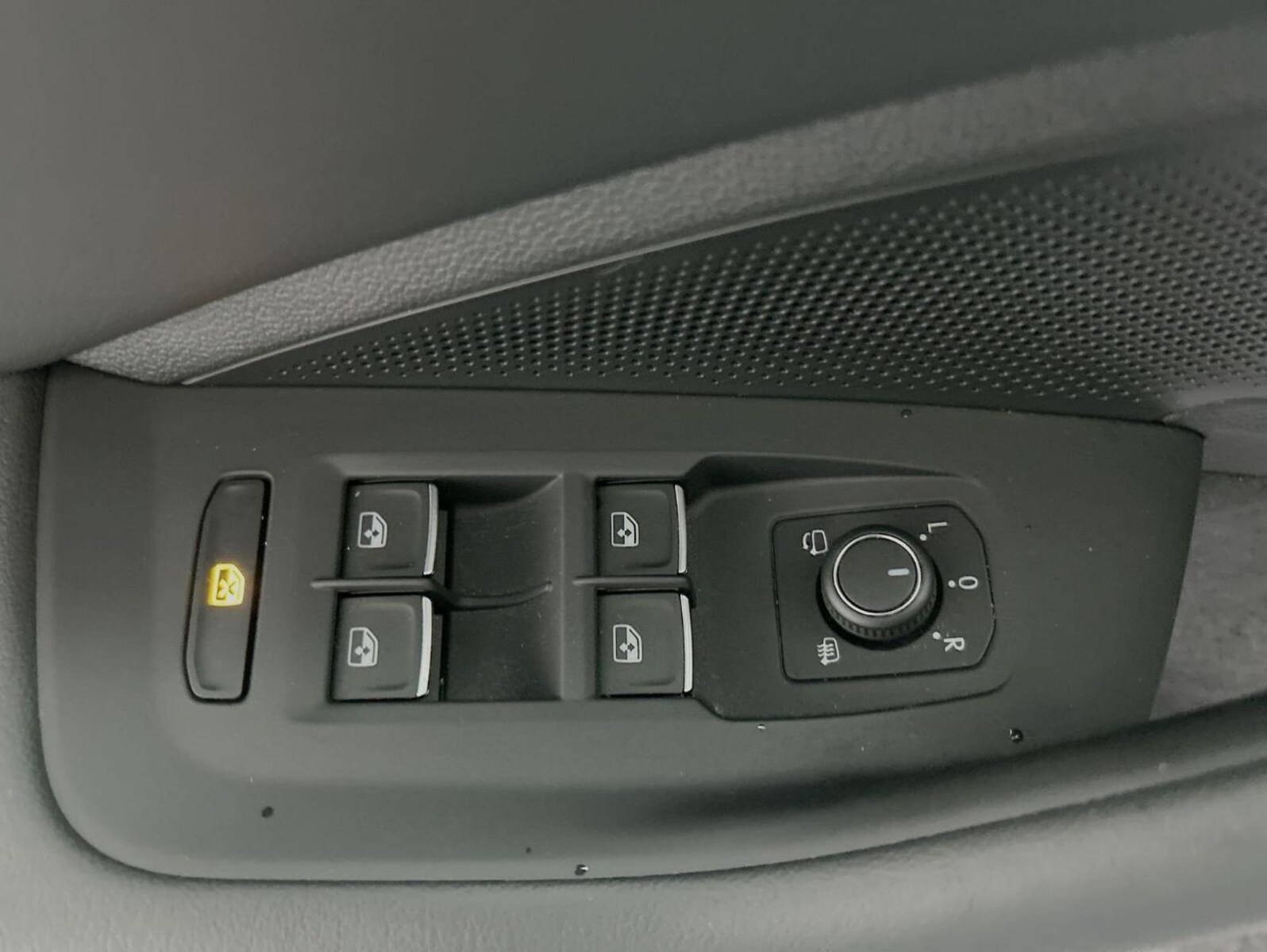 Volkswagen Passat – Bild 13