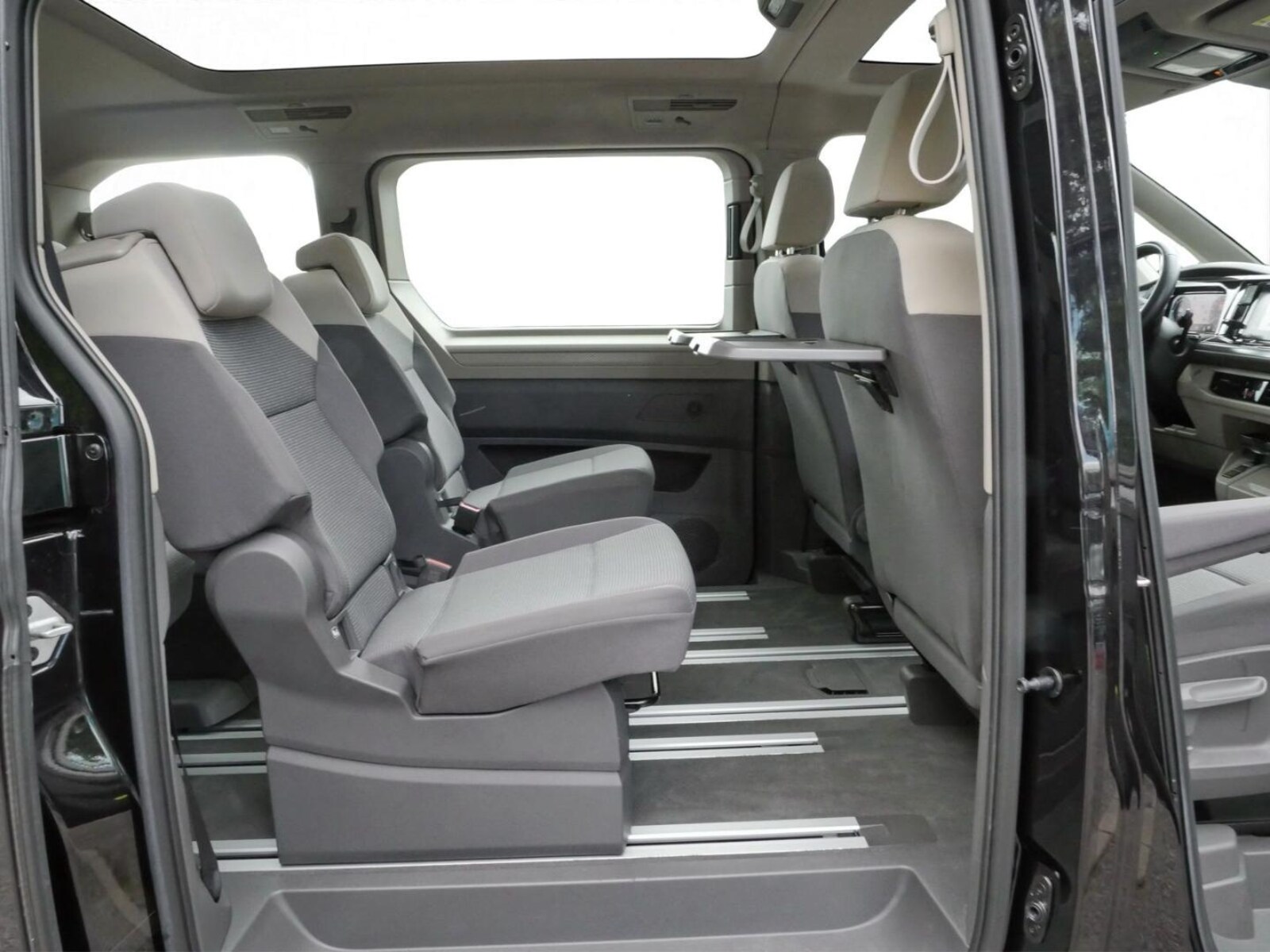 Volkswagen Multivan – Bild 16